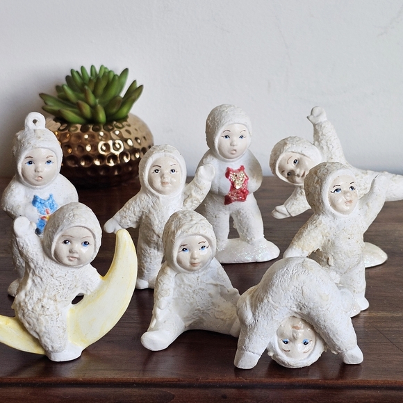 Rare Original Vintage Glitter Snow Babies Ornament Figures Set of 8 - Picture 7 of 15